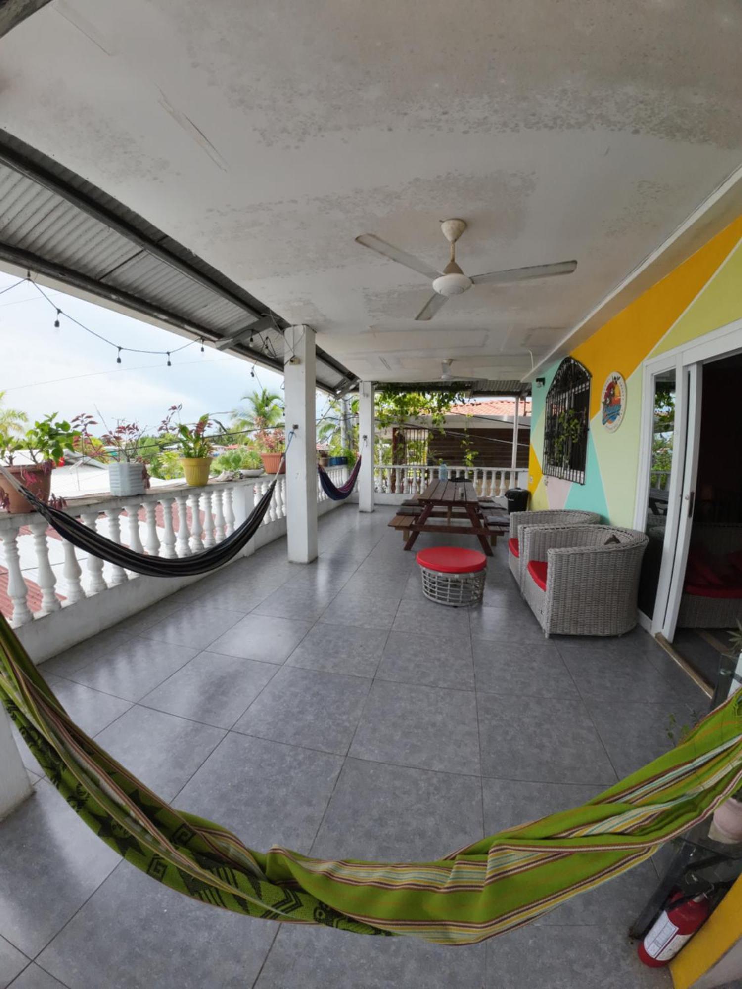 Cataleya Hostel Bocas del Toro Exterior photo